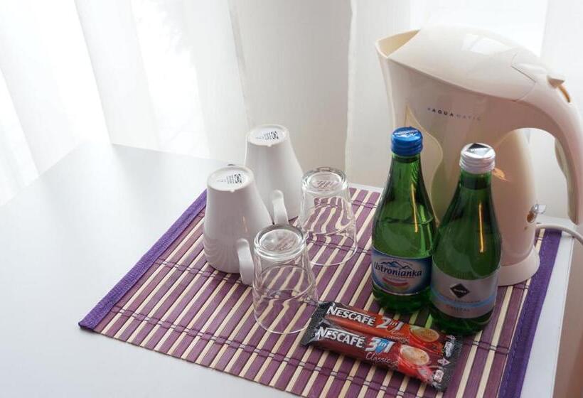 اتاق استاندارد سه نفره, Willa Akacja