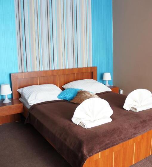 اتاق استاندارد سه نفره, Willa Akacja