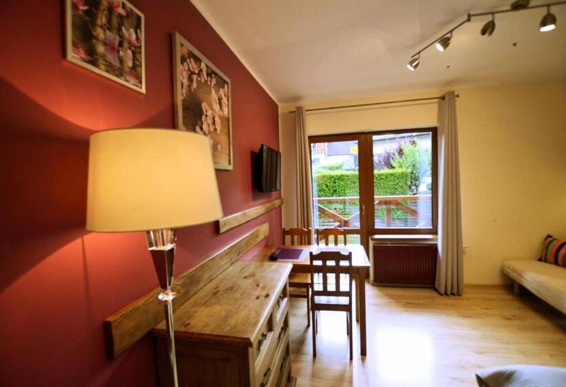 스탠다드 트리플 룸, Willa Lena