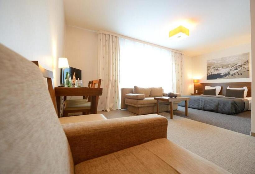 标准三人间, Pensjonat Orla Perc