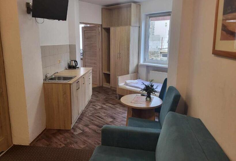 اتاق استاندارد چهار تخته, Dom Wczasowo Rekreacyjny Zgoda