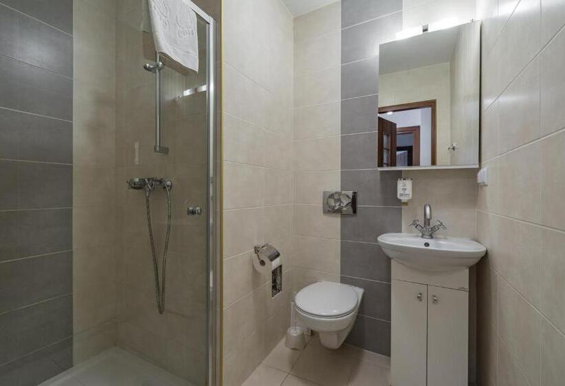 اتاق خانوادگی, Noclegi Abc