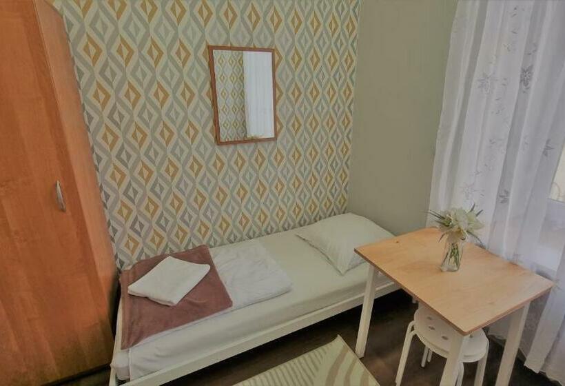 스탠다드 룸, Schronisko Młodzieżowe Ptsm Matecznik