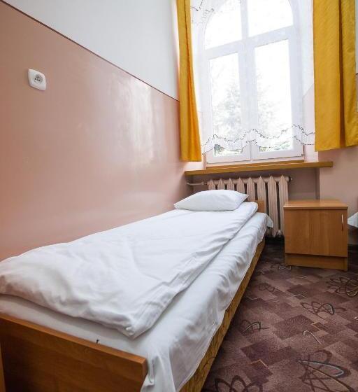 스탠다드 룸 공동 욕실, Schronisko Młodzieżowe Ptsm Matecznik