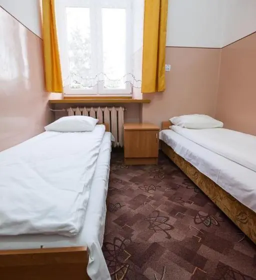 バス共有のスタンダードルーム, Schronisko Młodzieżowe Ptsm Matecznik