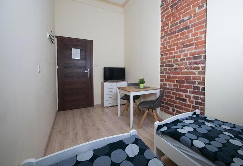 Standard room with outdoor bath, Vanilla Hostel Wrocław