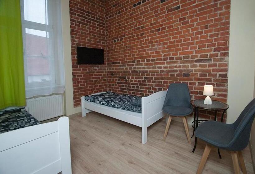 Standard room with outdoor bath, Vanilla Hostel Wrocław