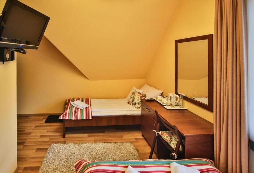 Номер Стандарт Трехместный, Villa Kasper