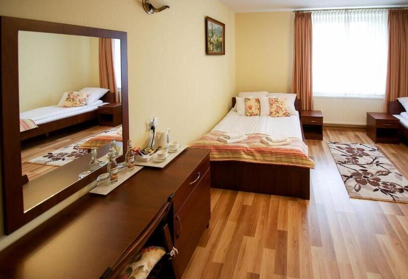 Номер Стандарт Трехместный, Villa Kasper