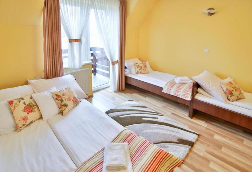 Четырехместный Номер Стандарт, Villa Kasper