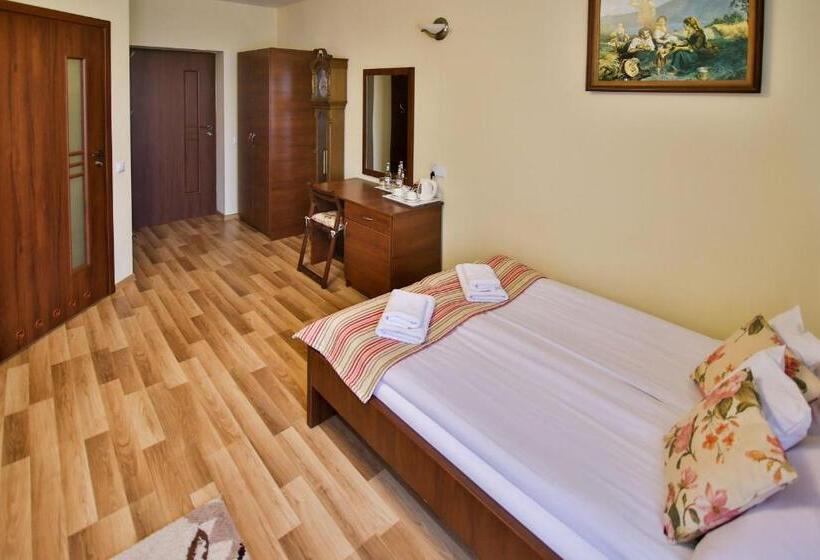 Номер Стандарт Трехместный, Villa Kasper