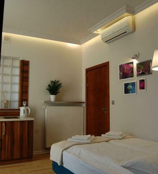 إستوديو قياسى, Villa Star