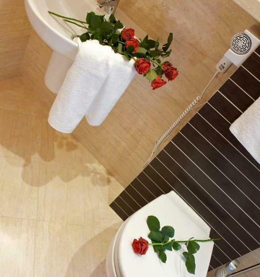 إستوديو قياسى, Villa Star