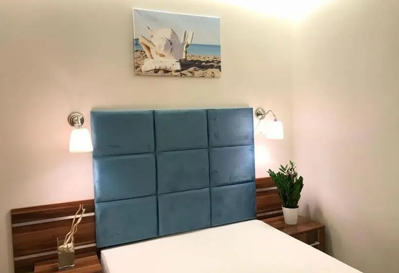 家族用アパートメント, Villa Star