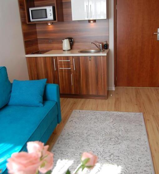 شقة عائلية, Villa Star