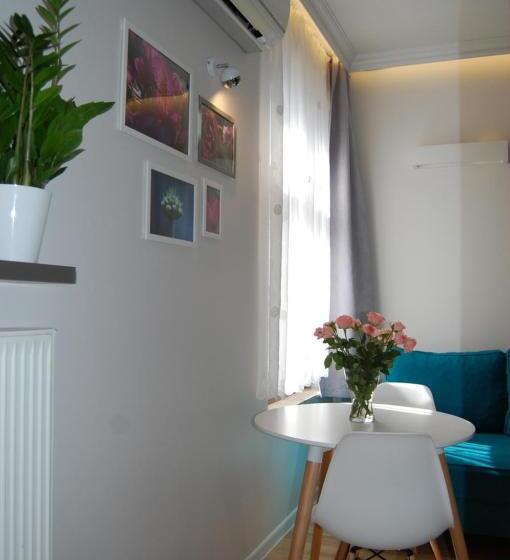 شقة عائلية, Villa Star