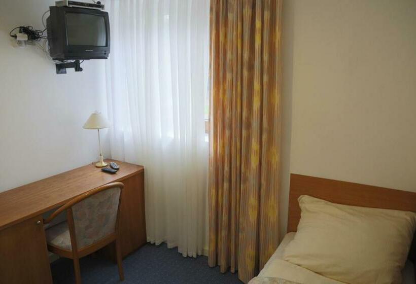 标准单人间, Willa Maksymilian Bed And Breakfast