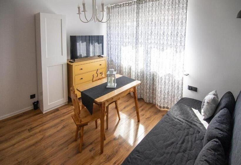 スタンダードスタジオ, 5 Wierchów Apartamenty