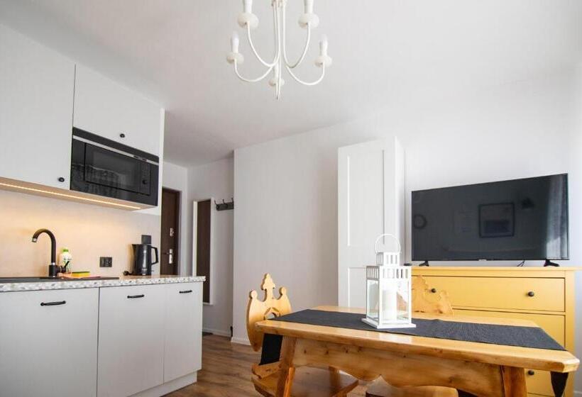 スタンダードスタジオ, 5 Wierchów Apartamenty