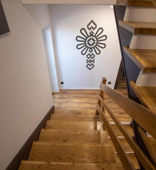 スタンダードスタジオ, 5 Wierchów Apartamenty