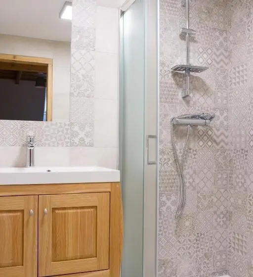 Huoneisto 1 Makuuhuone Parveke, Apartamenty Matuska