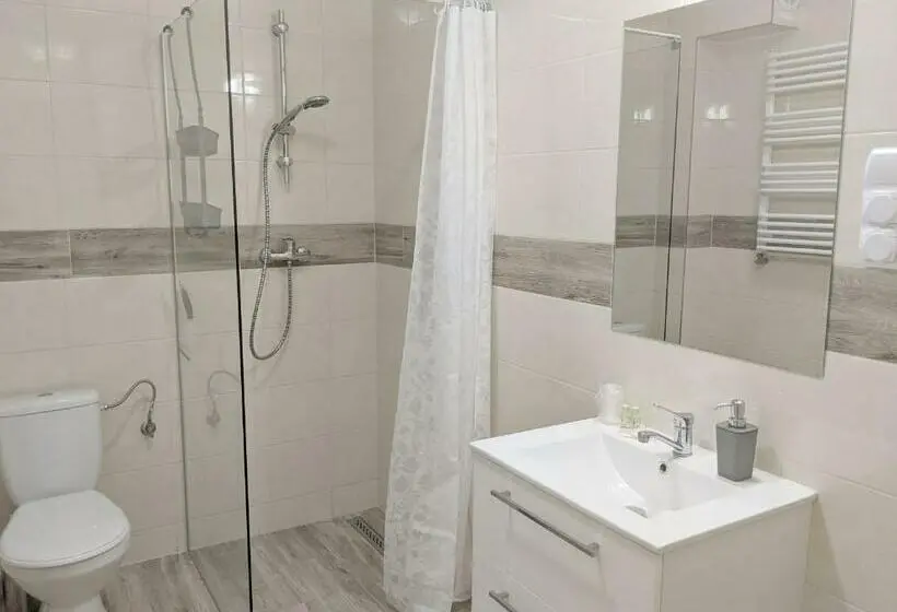 スタンダードルーム, H2u Lux Hostel Dla Ciebie