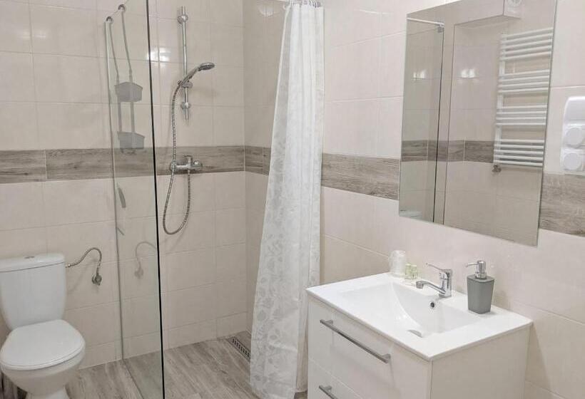 标准三人间, H2u Lux Hostel Dla Ciebie