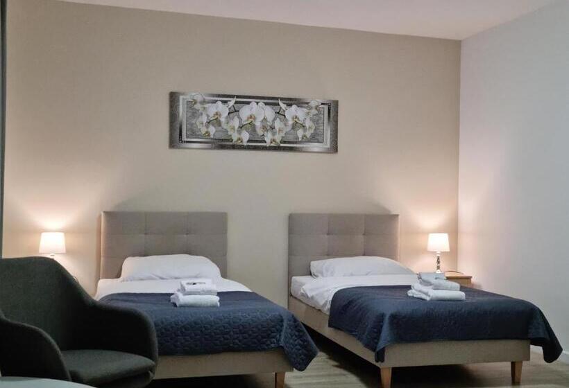 غرفة قياسية ثلاثية, H2u Lux Hostel Dla Ciebie