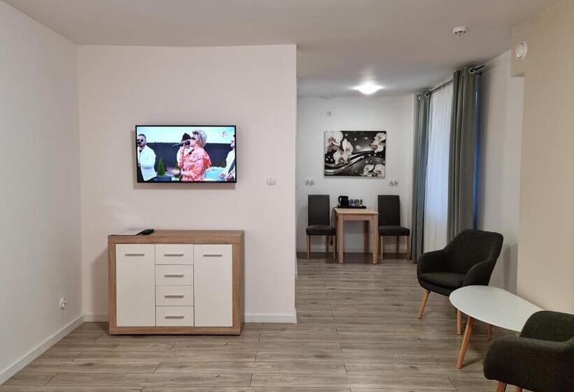 غرفة قياسية ثلاثية, H2u Lux Hostel Dla Ciebie