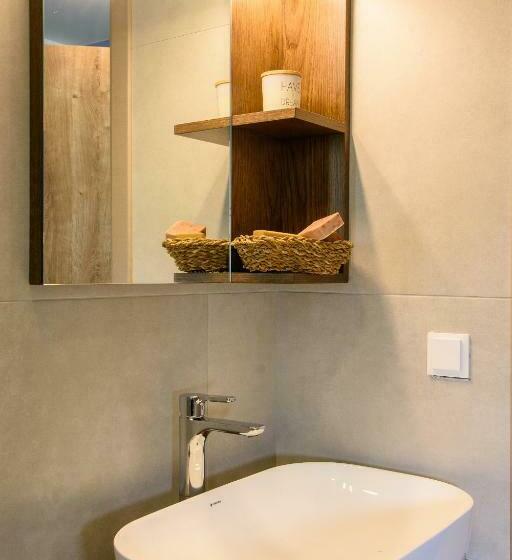 标准工作室, Elounda Colour Apartments