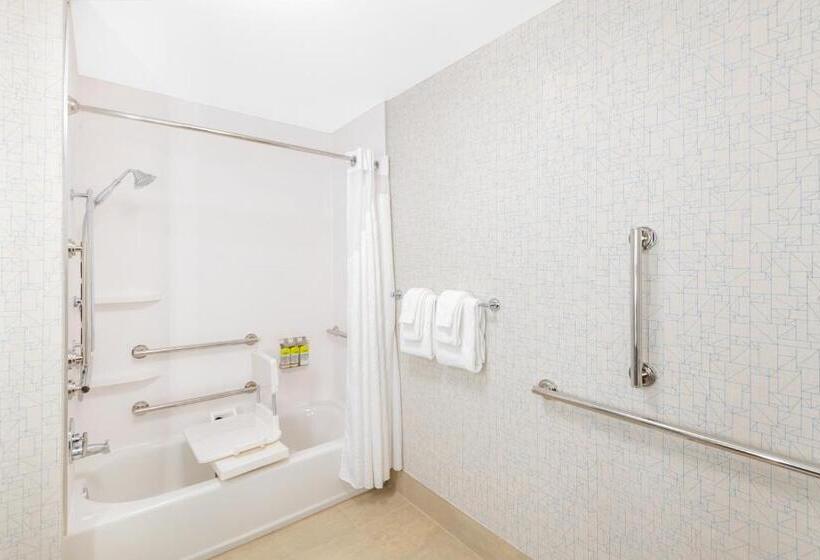 جناح لذوى الاحتياجات الخاصة, Holiday Inn Express & Suites   Phoenix   Airport North, An Ihg