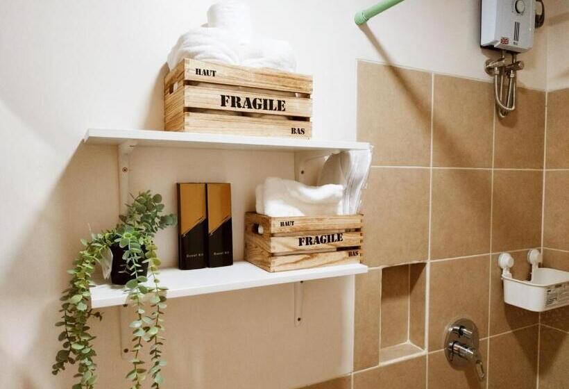 آپارتمان 1 خوابه با بالکن, The Celandine By Dmci