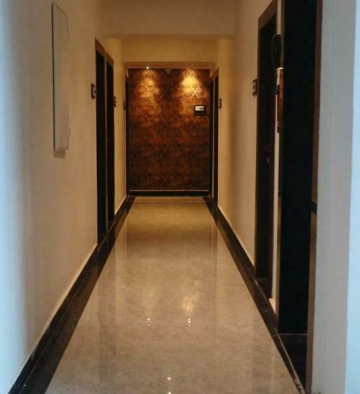 디럭스 룸, Candor Amigo Airoli Mind Space