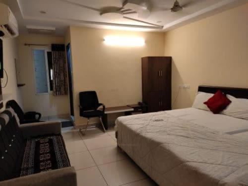 غرفة كلاسيكية ثلاثية, Oyo Flagship 80855 R Grand