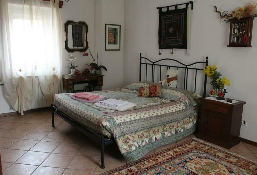 スタンダード4人部屋, Alla Stazione