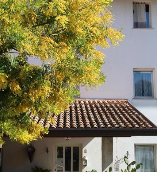 スタンダードトリプルルーム, Alla Stazione