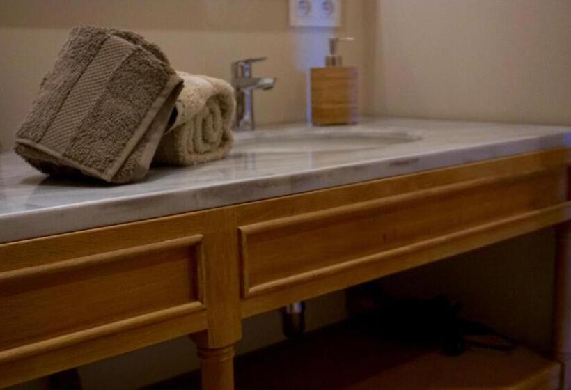 デラックスルーム, Chambres D Hôtes Le Pontillaou