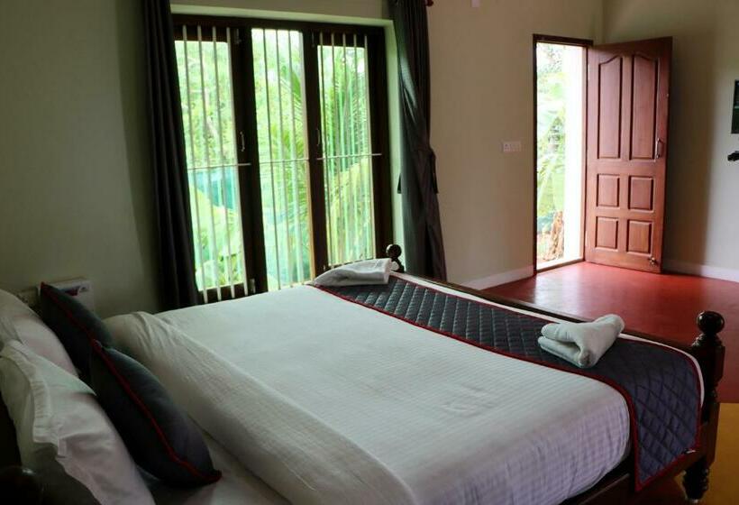 חדר סטנדרט נוף לבריכה, Auro Sunrise Resort Auroville
