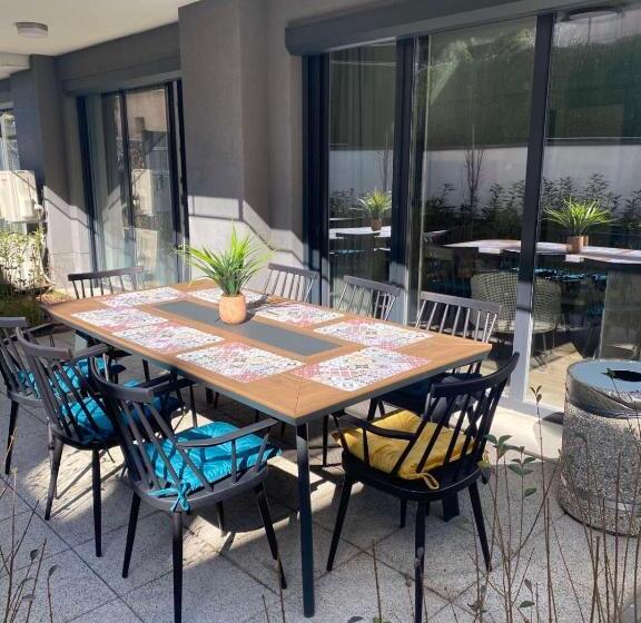 דירת חדר בקומת קרקע, 7th Sense Boutique Apartments