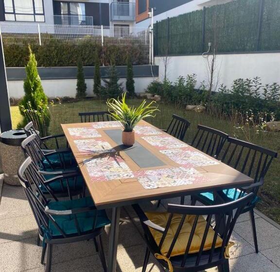 דירת חדר בקומת קרקע, 7th Sense Boutique Apartments