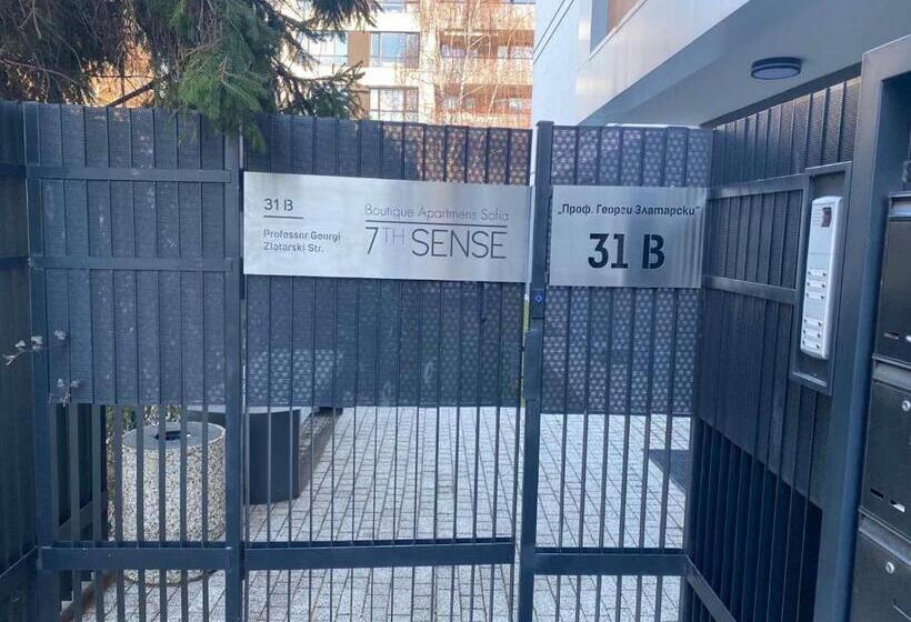 דירת חדר בקומת קרקע, 7th Sense Boutique Apartments
