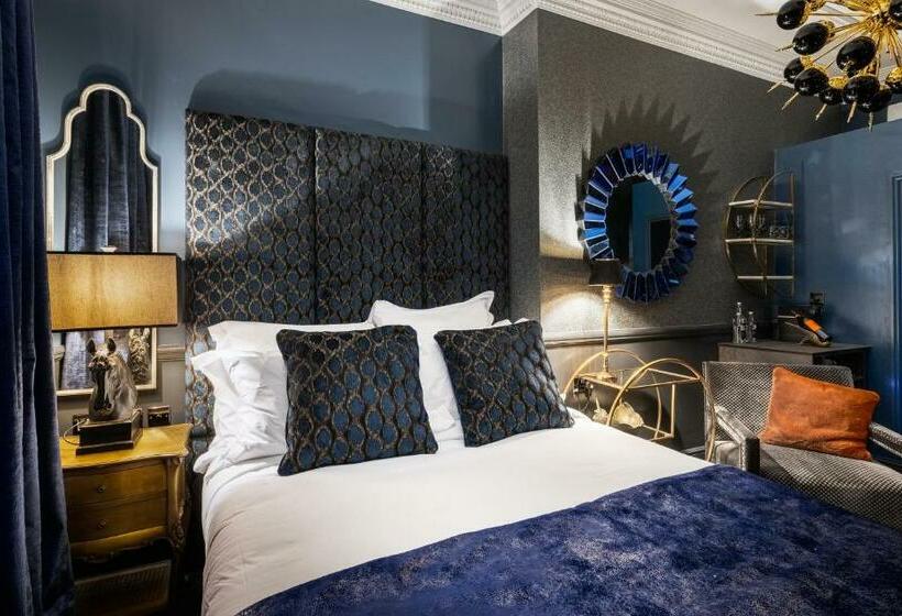 豪华房间, Funky Monk