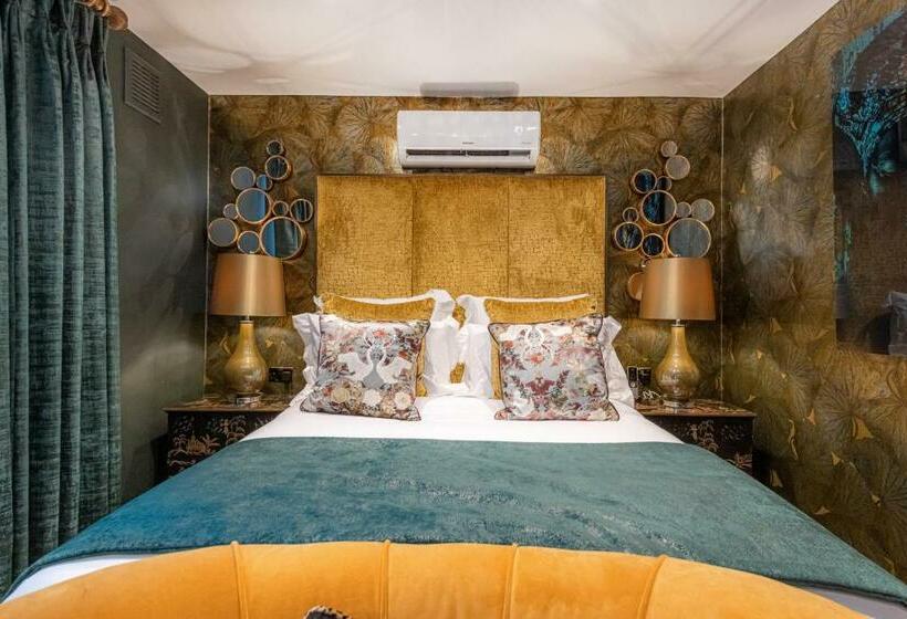 豪华房间, Funky Monk