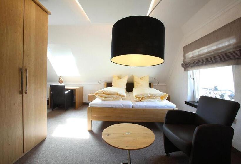 Номер Стандарт, Weingut Matthias Dostert / Culinarium