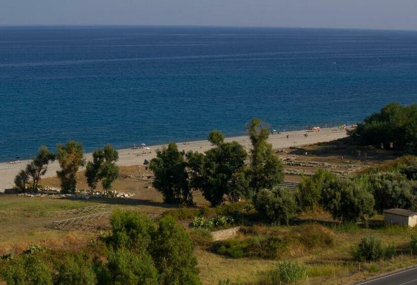Дом 1 Спальня, Residence Il Faro