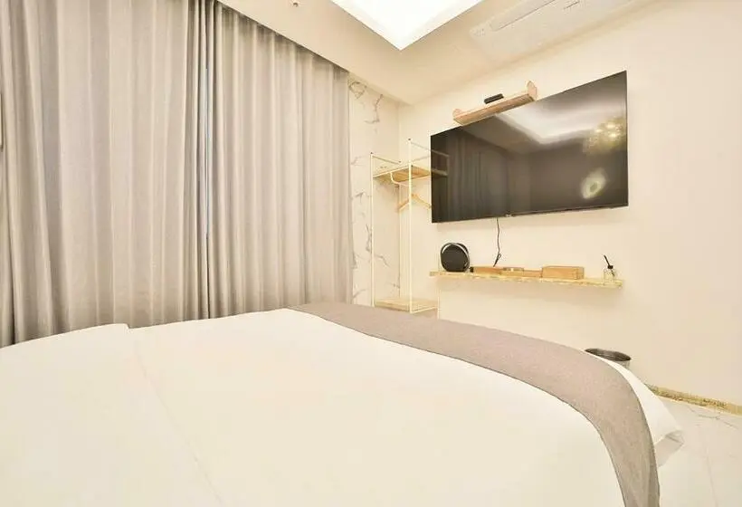 デラックスルーム, Daegu February Hotel Lions Park