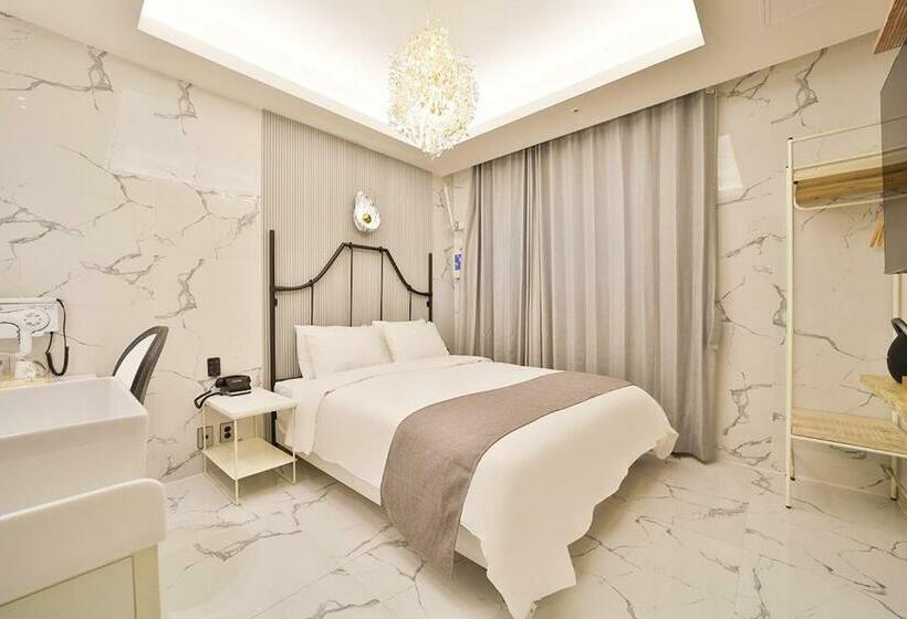 Номер Deluxe, Daegu February Hotel Lions Park