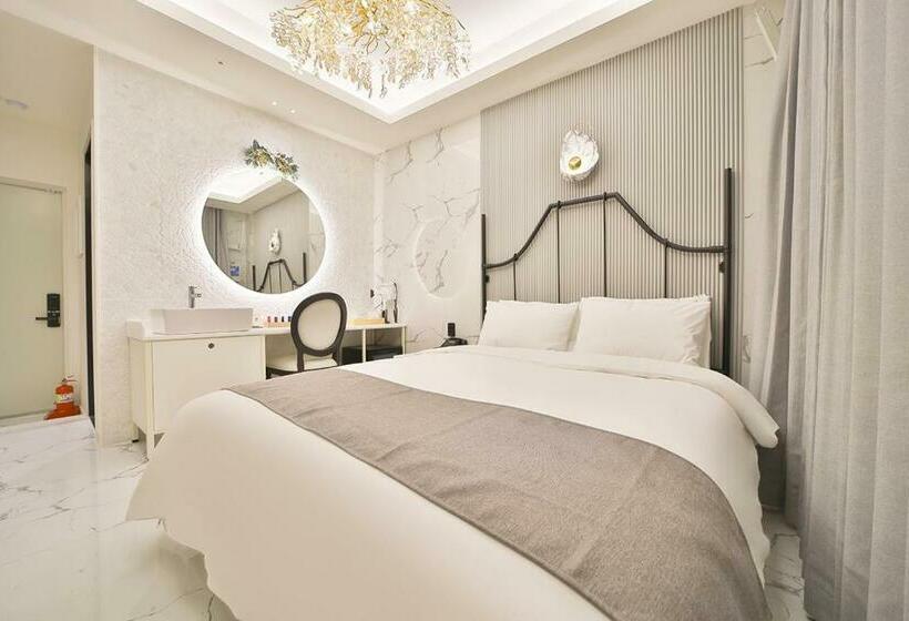 Номер Deluxe, Daegu February Hotel Lions Park
