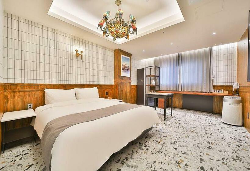 Люкс, Daegu February Hotel Lions Park