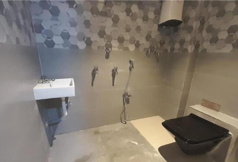 Standard Room, Aaiye Lodging & Boarding By Wb Inn